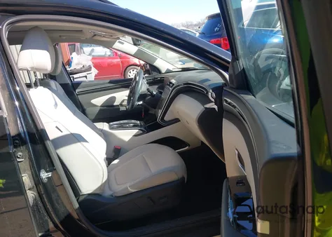 2022 Hyundai Tucson Limited z USA, uszkodzony, nr VIN 5NMJE3AE9NH054843